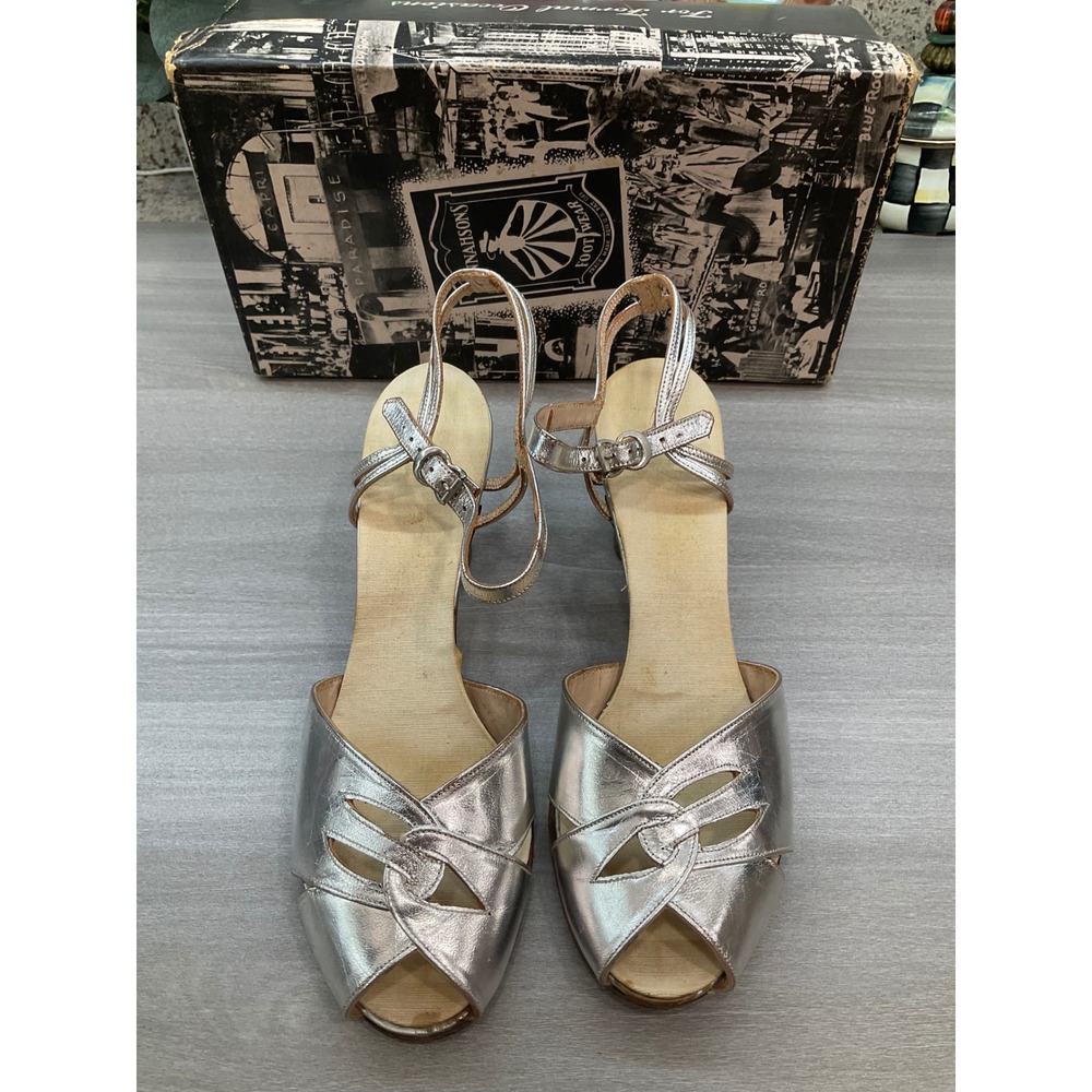 1930's SILVER LEATHER SANDAL SHOES FROM HANNAHSONS SHOE STORE IN ORIGINAL BOX